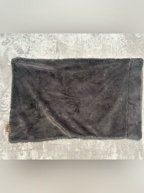 Ugg Fuzzy Pillowcase Gray Faux Fur Plush